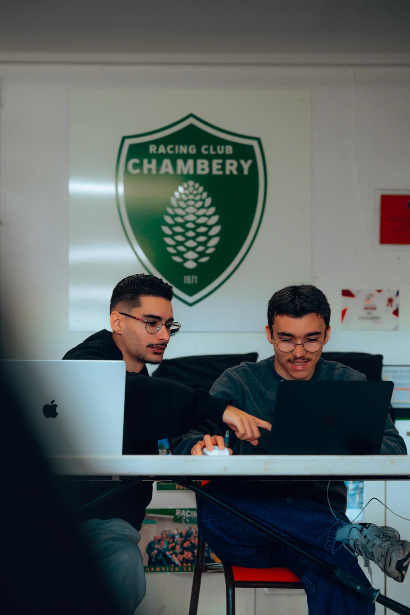 Utiliser l'IA comme outil créatif en graphisme sportif